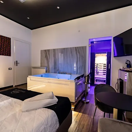 Maximum & Bed & Breakfast 4*