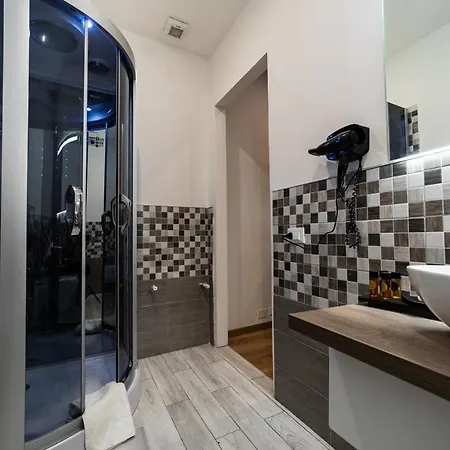 Maximum & Bed & Breakfast 4*