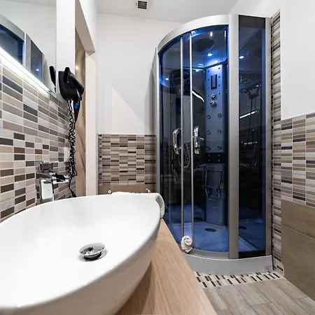 Maximum & Bed & Breakfast