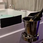 Maximum & Bed and breakfast